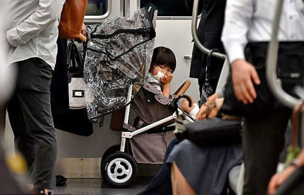 دانشمندان: ماسک برای کودکان زیر دو سال &laquo;بسیار خطرناک&raquo; است