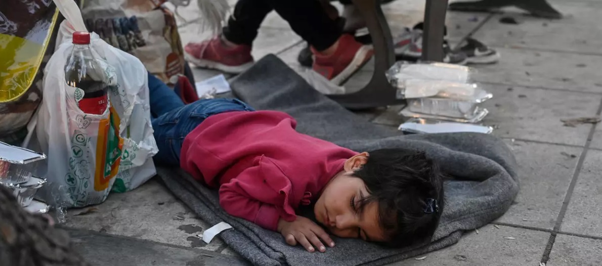 دانش آموزان بی مدرسه