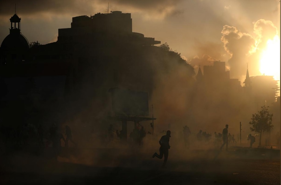 اعتراضات لبنان اعتراضات لبنان انفجار