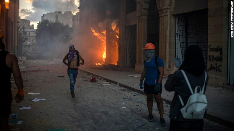 اعتراضات لبنان اعتراضات به انفجار در لبنان