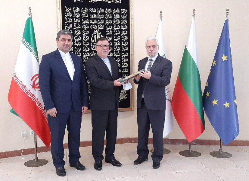 ایران 500 جلد قرآن کریم به مسلمانان بلغارستان اهدا کرد ایران 500 جلد قرآن کریم به مسلمانان بلغارستان اهدا کرد