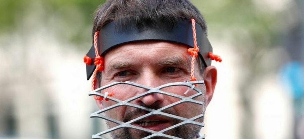 تظاهرات علیه ماسک در آلمان (+عکس) تظاهرات علیه ماسک در آلمان (+عکس)