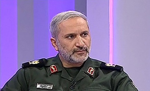 توزیع رایگان ماسک توسط سپاه همزمان با اجباری شدن آن در اماکن عمومی