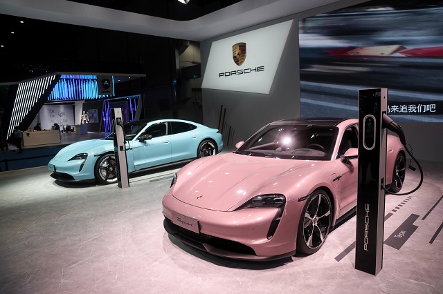 از اموتزیونه تا ولوو؛ خودروهای حاضر در سومین دوره نمایشگاه بین المللی واردات چین (+عکس)