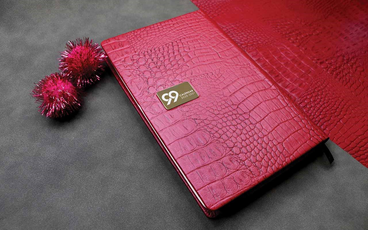 سالنامه هایی زیبا ؛ تهیه شده از چرم مصنوعی