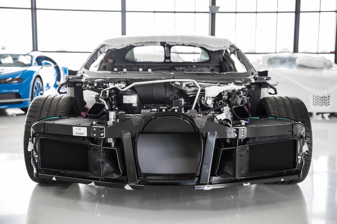 بوگاتی شیرون چگونه تولید می شود؛ ترکیب هنر و مهندسی در یک بوگاتی شیرون چگونه تولید می شود؛ ترکیب هنر و مهندسی در یک