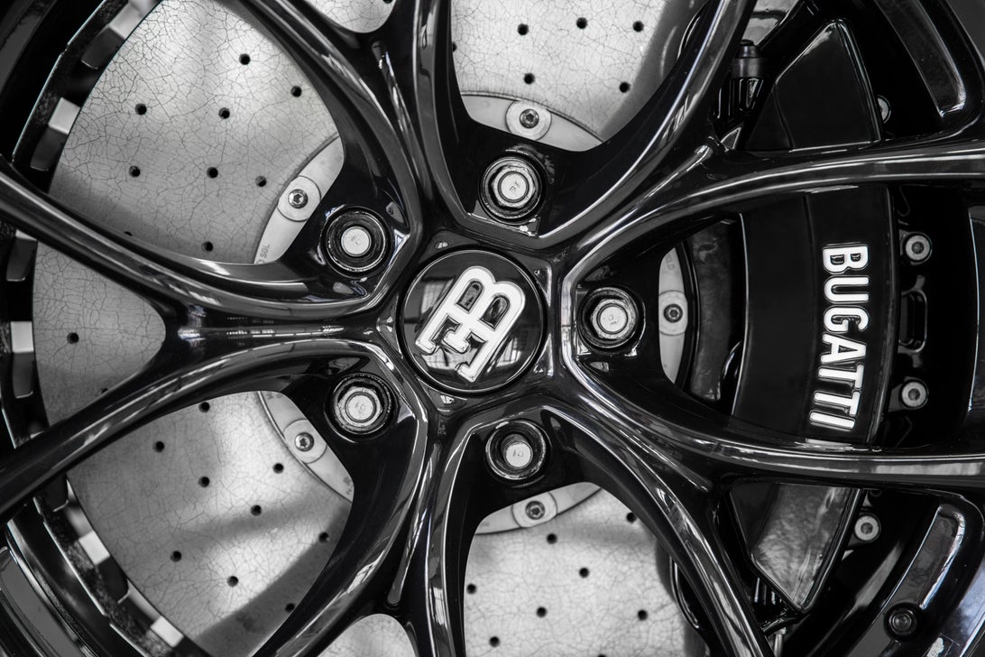 بوگاتی شیرون چگونه تولید می شود؛ ترکیب هنر و مهندسی در یک بوگاتی شیرون چگونه تولید می شود؛ ترکیب هنر و مهندسی در یک