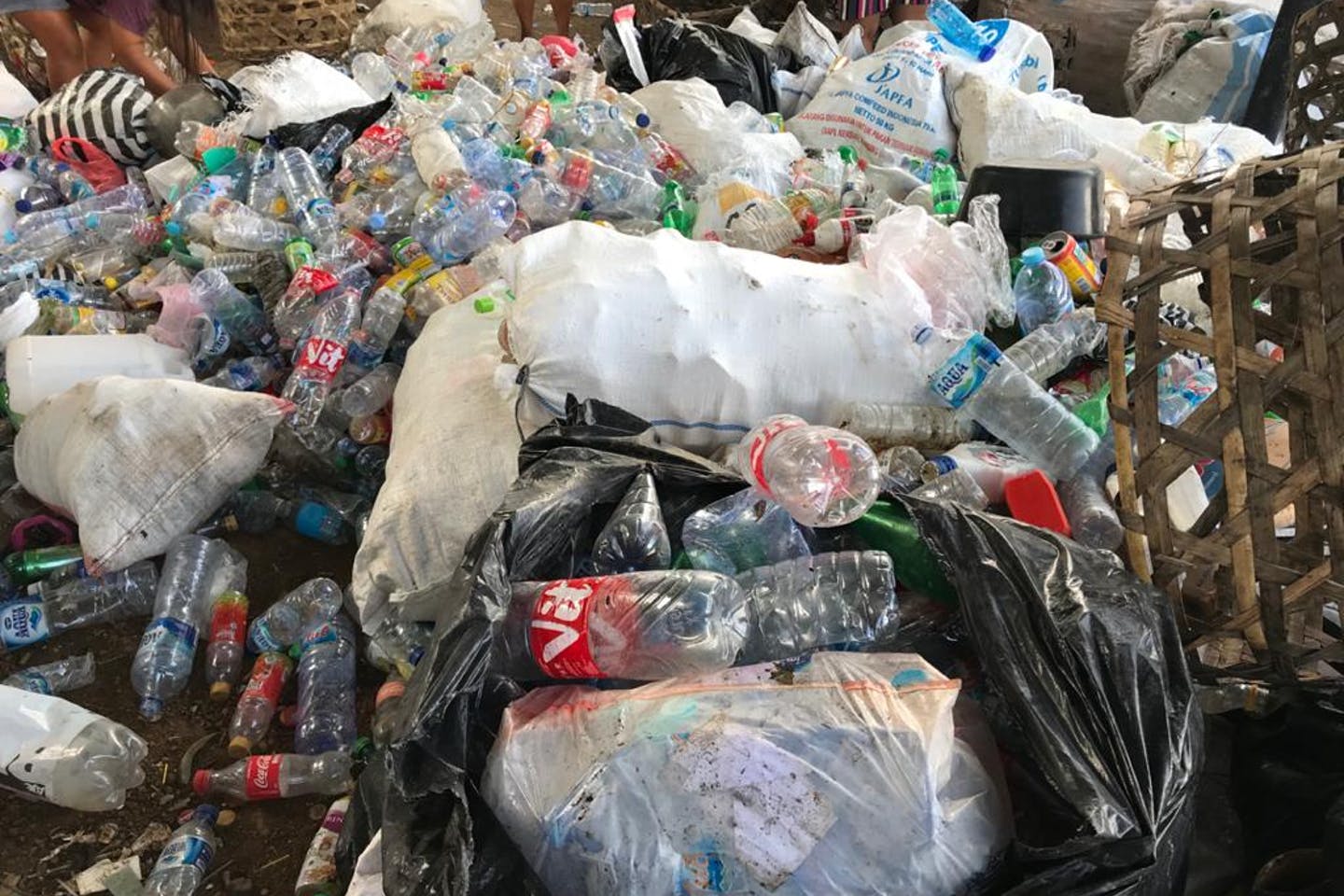 20 شرکت پشت پرده تولید 50 درصد پلاستیک یک بار مصرف جهان زبال پلاستیکی یک بار مصرف