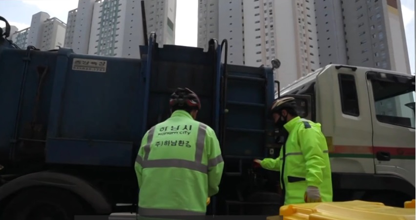 تبدیل کره جنوبی از یک زباله ساز به یک بازیافت کننده غذا/ در کمتر از 30 سال تیم مخصوص بازیافت زباههای غذایی در کره جنوبی