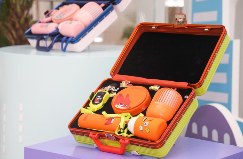 معرفی خودروی کوچک چینی نسخه کارتونی!/ کمپانی وولینگ با استفاده از متاورس متفات ترین رونمایی را ارائه کرد(+فیلم و عکس) معرفی خودروی کوچک چینی نسخه کارتونی!/ کمپانی وولینگ با استفاده از متاورس متفات ترین رونمایی را ارائه کرد(+فیلم و عکس)