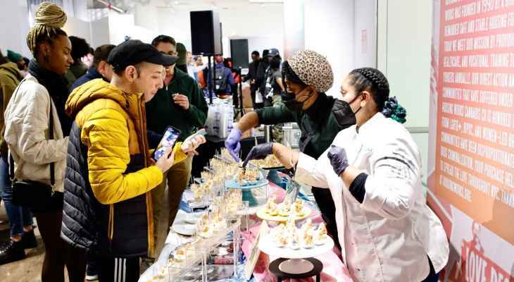 افتتاح اولین فروشگاه قانونی ماریجوانا در نیویورک (+عکس) / فروش ب افتتاح اولین فروشگاه قانونی ماریجوانا در نیویورک (+عکس) / فروش ب