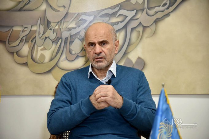 فرشاد مؤمنی، اقتصاددان: احتمال افزایش قیمت «حاملهای انرژی» در سال آینده بسیار است/ بدنه حکومت از نظر کیفیت کارشناسی با یک سقوط بی سابقه روبهرو شده فرشاد مؤمنی، اقتصاددان: احتمال افزایش قیمت «حاملهای انرژی» در سال آینده بسیار است/ بدنه حکومت از نظر کیفیت کارشناسی با یک سقوط بی سابقه روبهرو شده