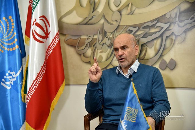 فرشاد مؤمنی، اقتصاددان: احتمال افزایش قیمت «حاملهای انرژی» در سال آینده بسیار است/ بدنه حکومت از نظر کیفیت کارشناسی با یک سقوط بی سابقه روبهرو شده فرشاد مؤمنی، اقتصاددان: احتمال افزایش قیمت «حاملهای انرژی» در سال آینده بسیار است/ بدنه حکومت از نظر کیفیت کارشناسی با یک سقوط بی سابقه روبهرو شده