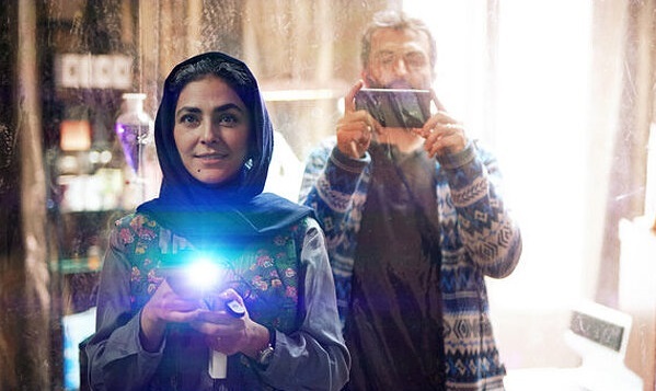 عطرآلود روز سوم جشنواره فجر چهل و یکم در سینما رسانه ؛ فیلمها و حاشیهها (+عکس)