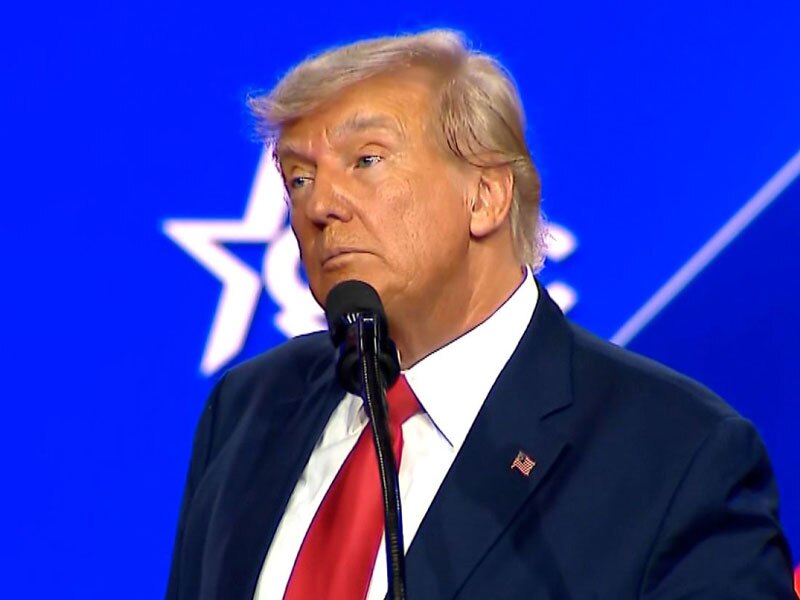 ترامپ: اگر من رییس جمهور شوم 1 روزه بحران اوکراین را حل می کنم/ من و پوتین دوست هستیم/ ایران از چین خطرناک تر است ترامپ: اگر من رییس جمهور شوم 1 روزه بحران اوکراین را حل می کنم/ من و پوتین دوست هستیم/ ایران از چین خطرناک تر است