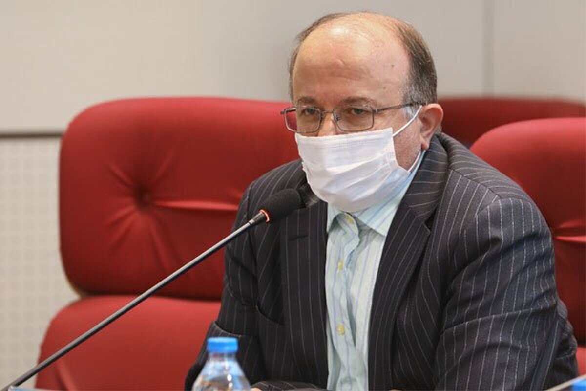معاون وزیر بهداشت: مسمومیت دانش آموزان قمی ناشی از ترکیبات شیمیایی در دسترس بود
