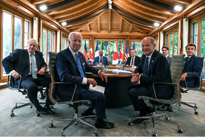 مشکلات کاخ سفید برای مدیریت پیرترین رییس جمهوری آمریکا مشکلات کاخ سفید برای مدیریت پیرترین رییس جمهوری آمریکا