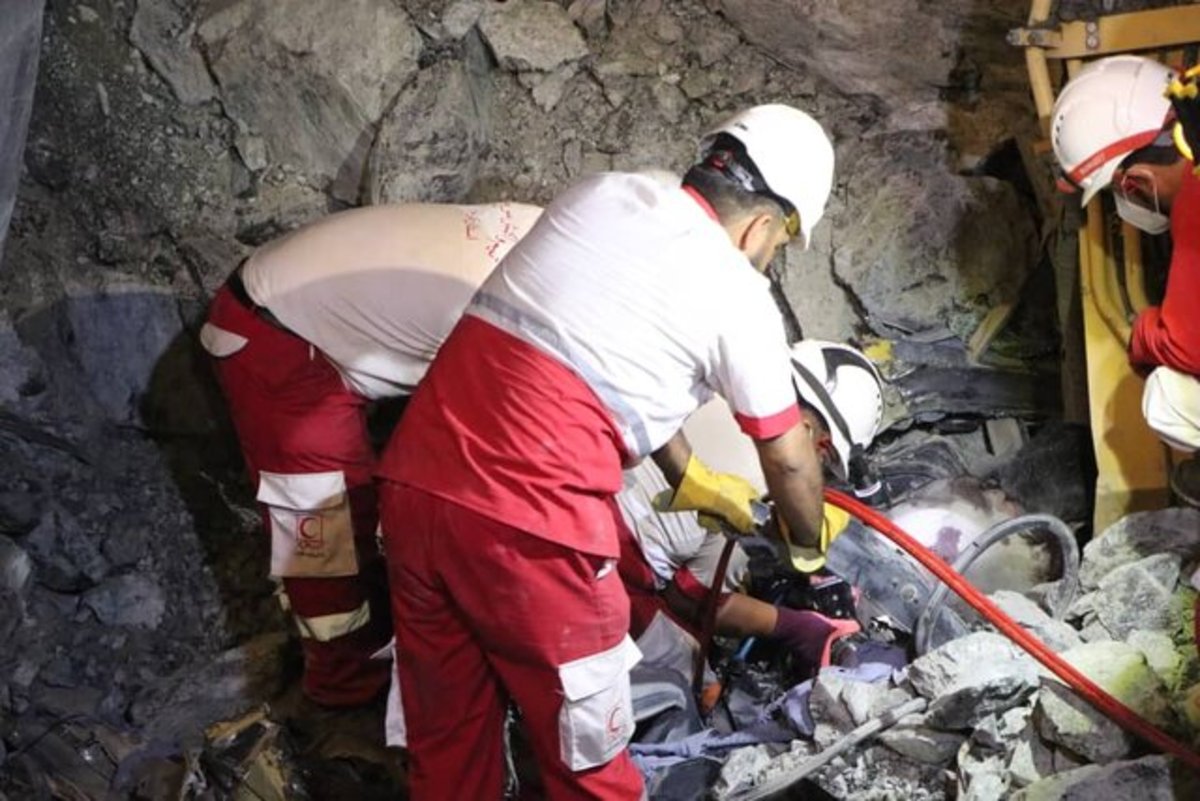 کرمان/ اولین جسد حادثه معدن ارزوئیه پیدا شد