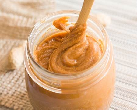 طرز تهیه کره بادام زمینی؛ کره آجیلی خوشمزه و مقوی طرز تهیه کره بادام زمینی؛ کره آجیلی خوشمزه و مقوی