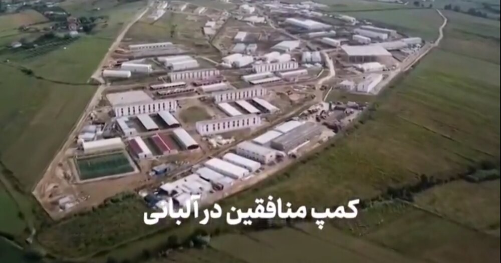 فارس: مقر منافقین را در آلبانی با موشکهای بالستیک بزنیم فارس: مقر منافقین را در آلبانی با موشکهای بالستیک بزنیم