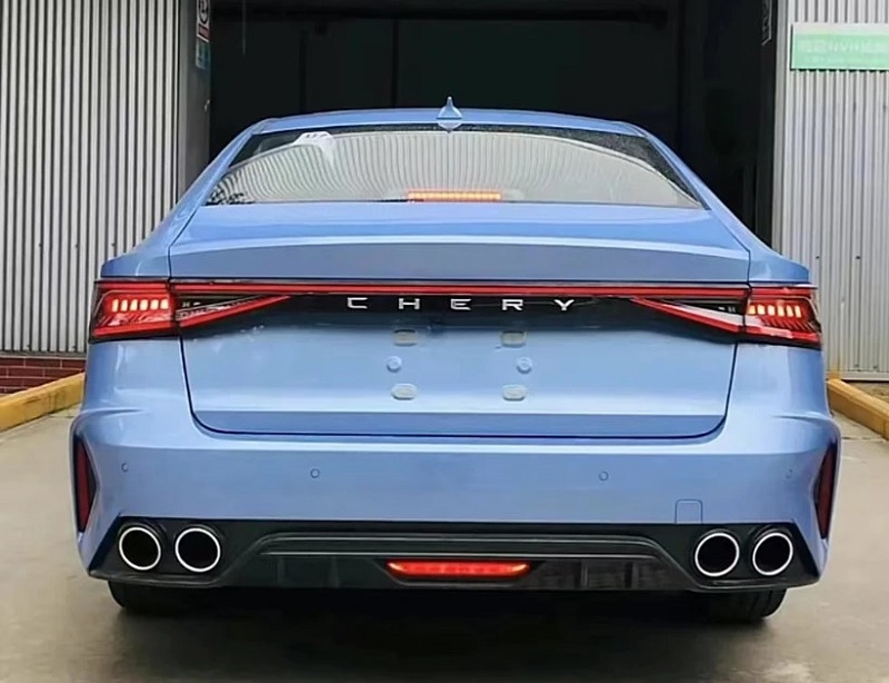 چری آریزو 8 چری آریزو 8