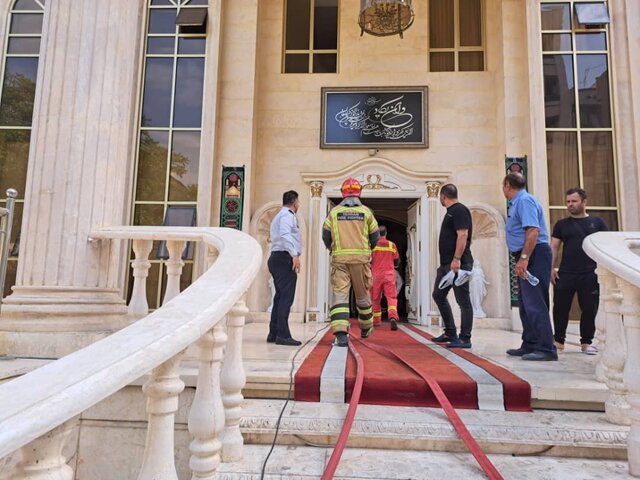 نجات ۶۰ نفر از آتشسوزی ساختمان ۴۰ واحدی در تهران نجات ۶۰ نفر از آتشسوزی ساختمان ۴۰ واحدی در تهران