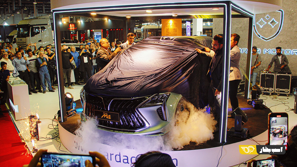 غرفه فردا موتورز در نمایشگاه خودروی مشهد / رونمایی از خودرو جدید