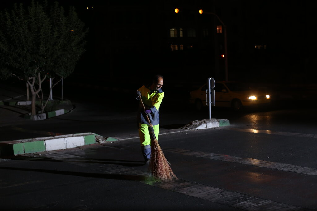 هراس‌های شبانه پاکبان‌های شهر، از سرقت تا حمله اراذل و اوباش و معتادان/ سه پاکبان در یکسال جان خود را از دست دادند