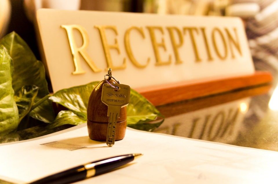 از قوانین هتل های ایران چه می‌دانید؟