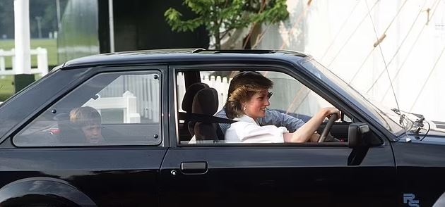 فورد اسکورت پرنسس دایانا که ۷۶۰,۰۰۰ دلار به فروش رسید (عکس+فیلم) فورد اسکورت پرنسس دایانا که ۷۶۰,۰۰۰ دلار به فروش رسید (عکس+فیلم)