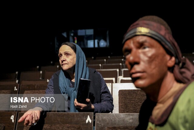 گلاب + آدینه گلاب آدینه: همیشه آرزوی اجرای نمایش