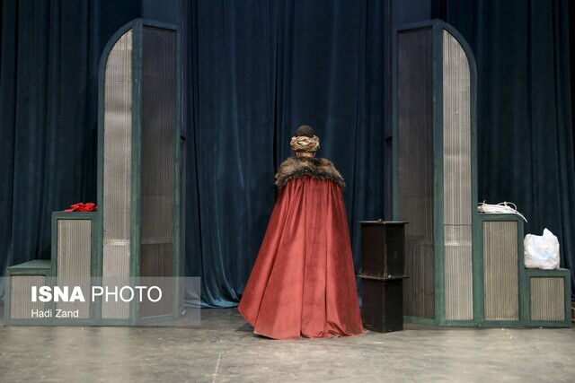 نمایش پرده خانه گلاب آدینه: همیشه آرزوی اجرای نمایش