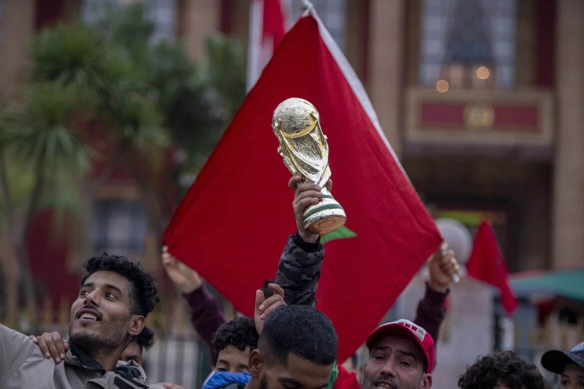 تماشاگران جام جهانی فوتبال در قطر (عکس) تماشاگران جام جهانی فوتبال در قطر (عکس)