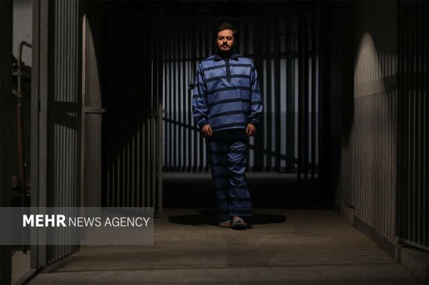 کارگردان: اجازه نمی‌دهند فیلمم را قبل از اکران ببینم! / دردسر تهیه‌کننده صوری