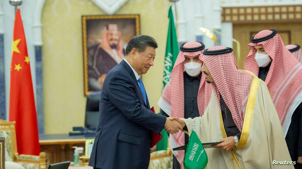سفر رئیس جمهوری چین به سعودی (+عکس) / امضای توافقنامه شراکت استراتژیک