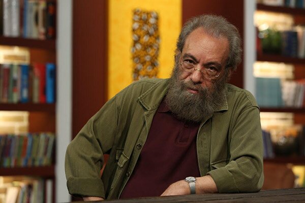 چند خاطره از کیومرث پور احمد: از مصدق و اشکانیان تا لیلا حاتمی و دعوایش با فراستی چند خاطره از کیومرث پور احمد: از مصدق و اشکانیان تا لیلا حاتمی و دعوایش با فراستی