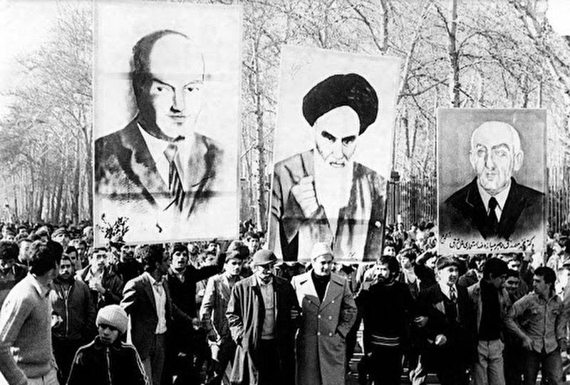 زمینههای اجتماعی انقلاب 57 از نگاه حسین بشیریه: ناسیونالیسم به زبان اسلام، اسلام به زبان ناسیونالیسم زمینههای اجتماعی انقلاب 57 از نگاه حسین بشیریه: ناسیونالیسم به زبان اسلام، اسلام به زبان ناسیونالیسم