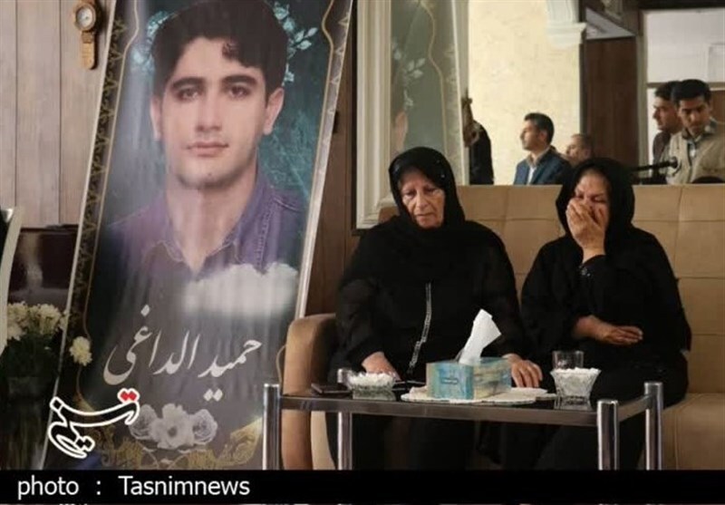 ماجرای شهادت حمید رضا الداغی به روایت مادر ماجرای شهادت حمید رضا الداغی به روایت مادر