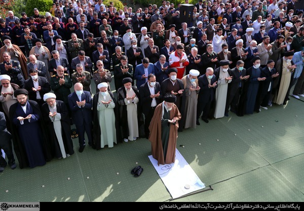 در جامعه علایق و سلایق مختلف وجود دارد اشکالی ندارد، همه در کنار هم زندگی کنند / دشمن مایل است مردم به خاطر سلایق مختلف باهم بجنگد و دعوا کنند / هشدار درباره حاشیه سازی داخلی