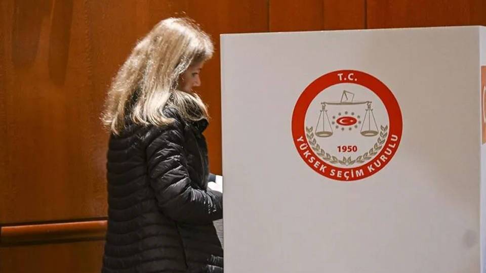 برنده دور دوم انتخابات ترکیه کیست؟ اردوغان یا قلیچدار اوغلو؟