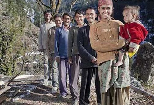 روستایی که در آن زنان چند شوهر دارند + عکس روستایی که در آن زنان چند شوهر دارند + عکس