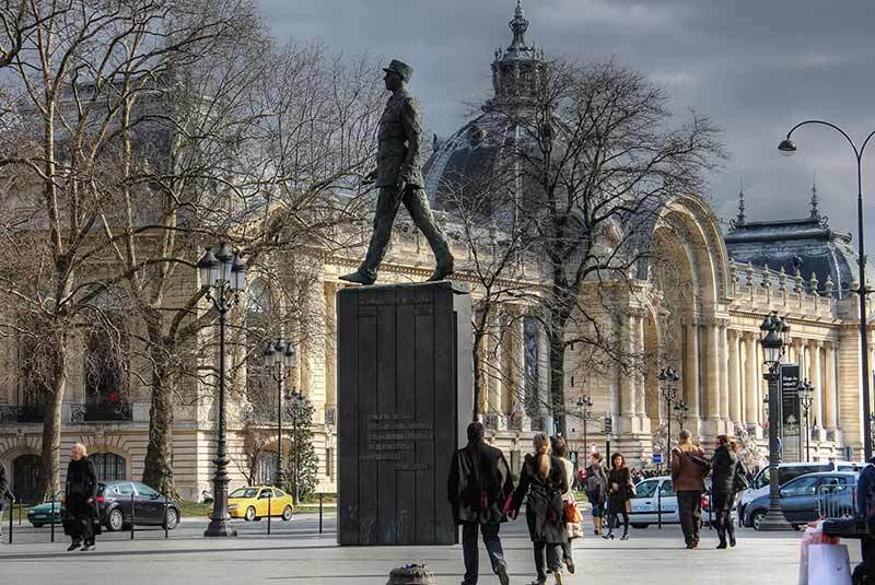 ژنرال دوگل؛