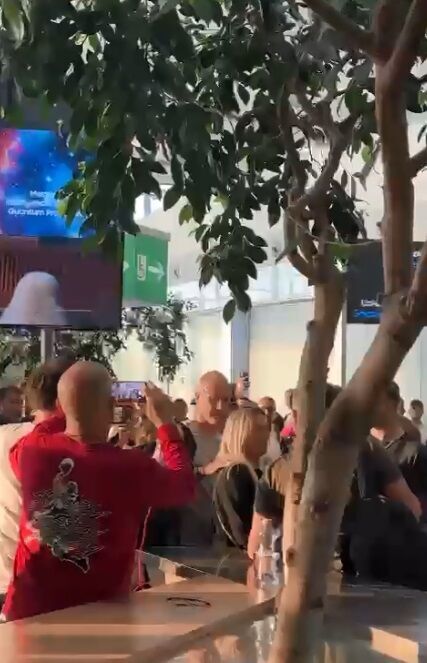 حمله به داور فینال لیگ اروپا و خانوادهاش حمله به داور فینال لیگ اروپا و خانوادهاش