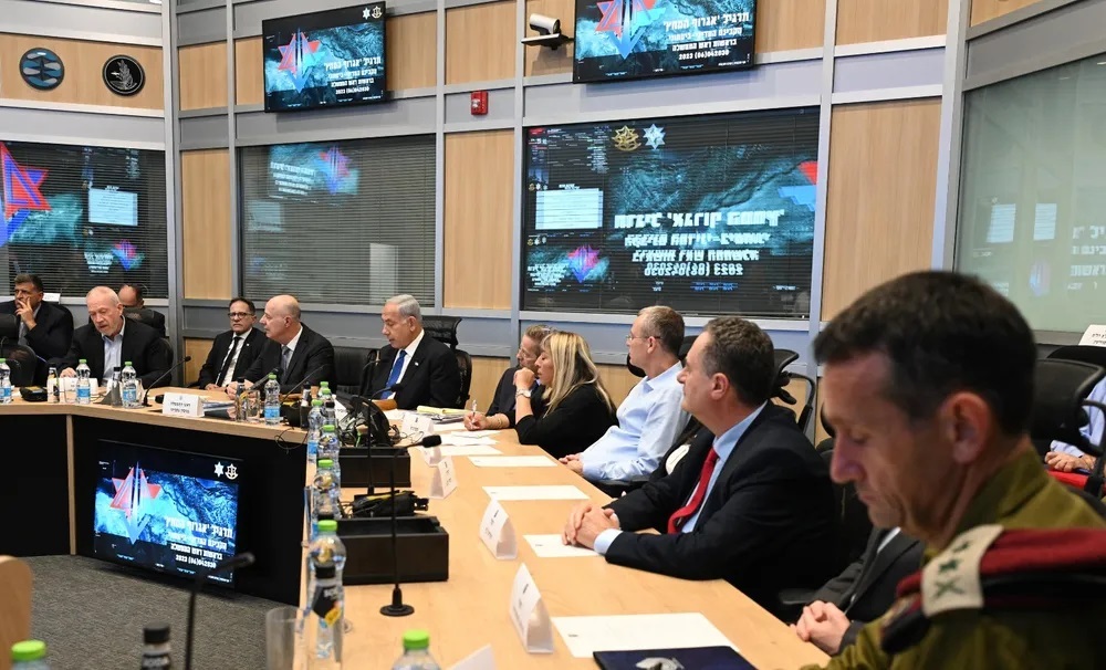 نتانیاهو: آژانس در برابر ایران تسلیم شد / دیپلمات ارشد: ایران گفته اورانیوم مربوط به دوره شوروی است