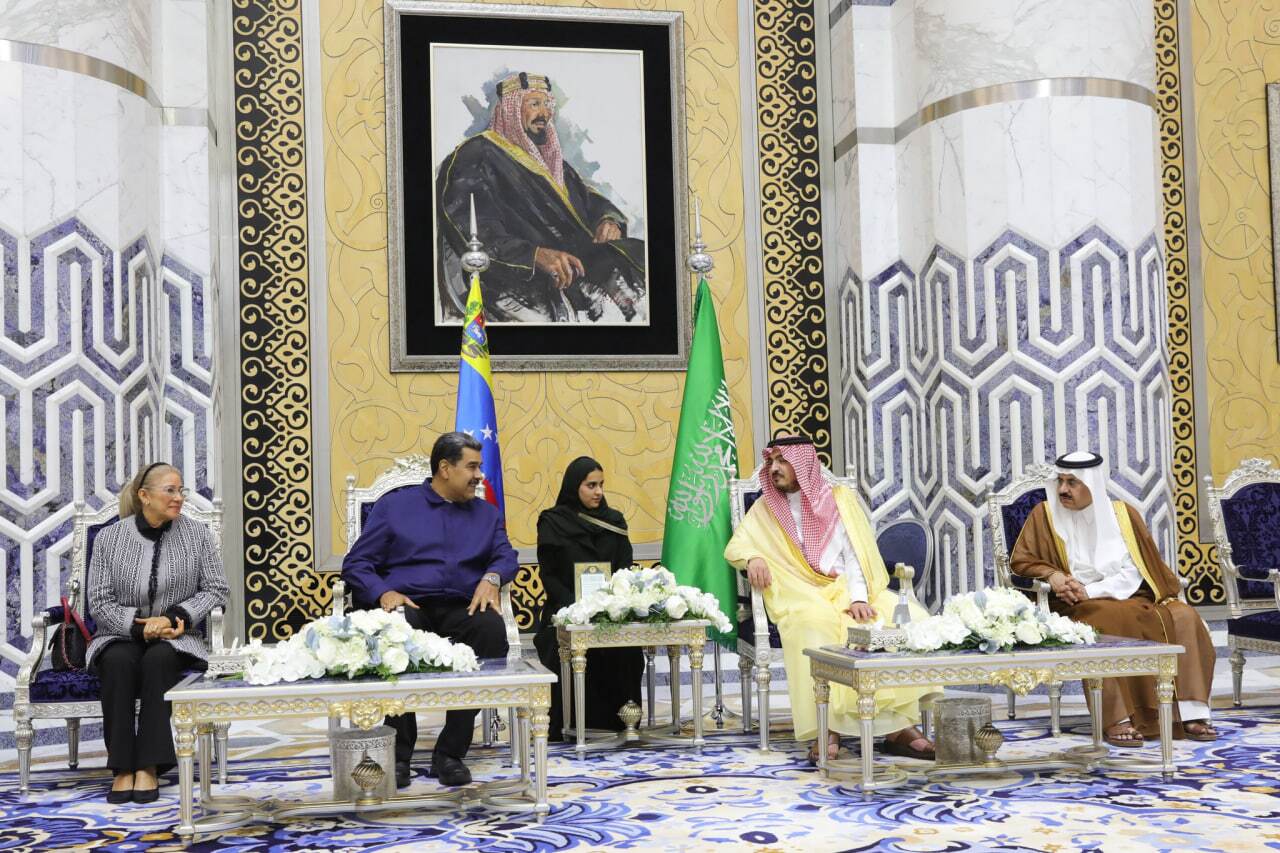 سفر رئیس جمهور ونزوئلا به عربستان سعودی / دیدار با بن سلمان (عکس)