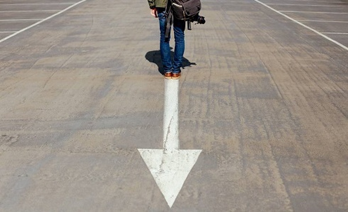 در سرزنشِ سرزنش و سرخوردگی؛ از پاشنۀ پینه‌بستۀ پا خجالت نکشیم!