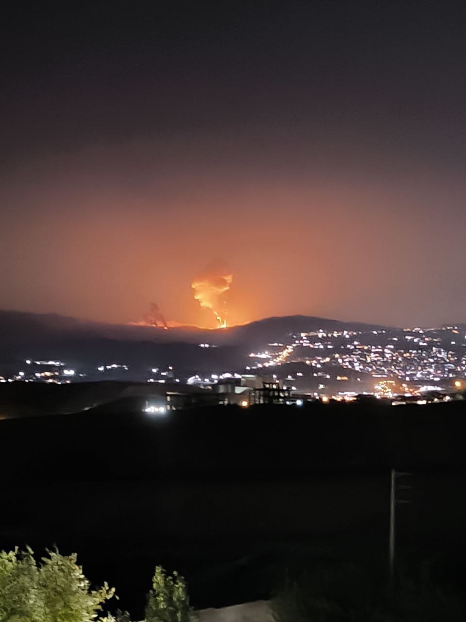 خبرهای جدید از جنگ ایران و اسرائیل / رئیس ستاد کل نیروهای مسلح: عملیاتهای انجام شده فقط هشدار بود ؛ عملیات تنبیهی به زودی اجرا خواهد شد/ فورا حیفا و تل آویو را ترک کنید خبرهای جدید از جنگ ایران و اسرائیل / رئیس ستاد کل نیروهای مسلح: عملیاتهای انجام شده فقط هشدار بود ؛ عملیات تنبیهی به زودی اجرا خواهد شد/ فورا حیفا و تل آویو را ترک کنید