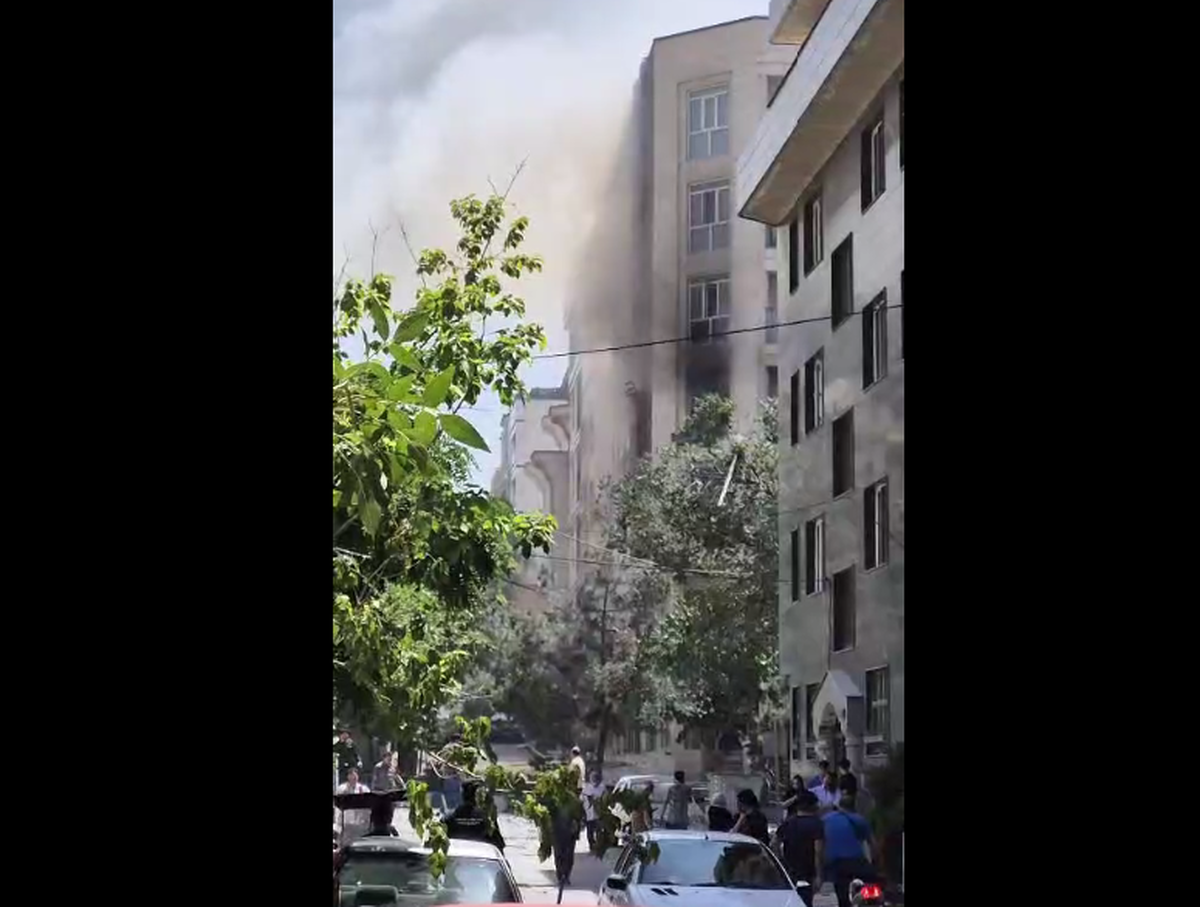 جنگ اسرائیل - ایران (جمعه - روز 8 ) /حمله به گیشا / آژانس: به تاسیسات هسته ای خنداب آسیب وارد شد/ حمله به رشت / ادامه توقف پروازها در ایران / آژیر خطر در اسراییل در پی شلیک موشک ایران / شهادت اعضای سپاه در حمله به آذربایجان شرقی جنگ اسرائیل - ایران (جمعه - روز 8 ) /حمله به گیشا / آژانس: به تاسیسات هسته ای خنداب آسیب وارد شد/ حمله به رشت / ادامه توقف پروازها در ایران / آژیر خطر در اسراییل در پی شلیک موشک ایران / شهادت اعضای سپاه در حمله به آذربایجان شرقی