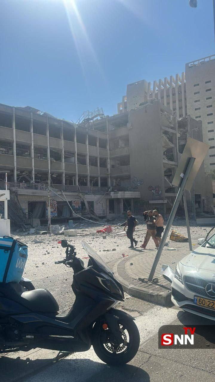 جنگ اسرائیل - ایران (جمعه - روز 8 ) /حمله به گیشا / آژانس: به تاسیسات هسته ای خنداب آسیب وارد شد/ حمله به رشت / ادامه توقف پروازها در ایران / آژیر خطر در اسراییل در پی شلیک موشک ایران / شهادت اعضای سپاه در حمله به آذربایجان شرقی/ اصابت موشک ایران در شهر حیفا اسرائیل جنگ اسرائیل - ایران (جمعه - روز 8 ) /حمله به گیشا / آژانس: به تاسیسات هسته ای خنداب آسیب وارد شد/ حمله به رشت / ادامه توقف پروازها در ایران / آژیر خطر در اسراییل در پی شلیک موشک ایران / شهادت اعضای سپاه در حمله به آذربایجان شرقی/ اصابت موشک ایران در شهر حیفا اسرائیل