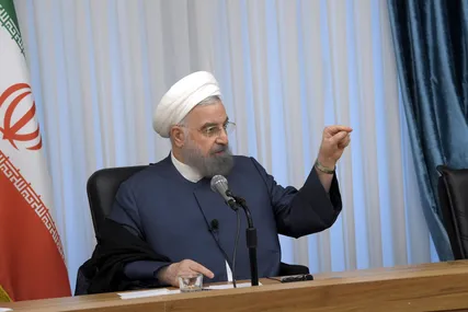بستن به مثابۀ هستن!/ چرا سخنان روحانی دربارۀ تنگۀ هرمز و صدا و سیما و ادامۀ جنگ را برنتافتند؟